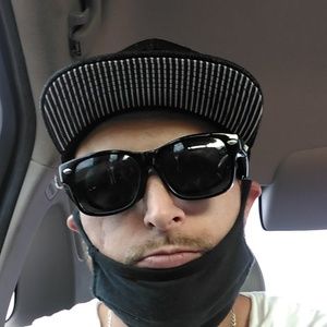 Meet your Posher, Gary